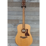 Taylor Academy 10E Walnut - w/bag