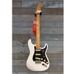 Player II Stratocaster - Polar White