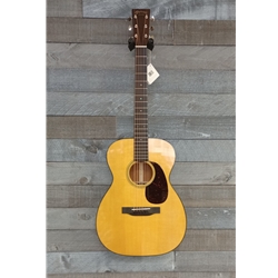Martin 00-18 w/case