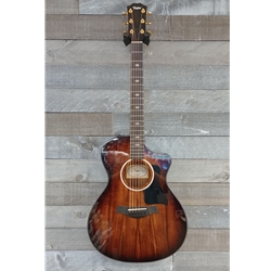 Taylor 222CE Koa Deluxe - Used w/case